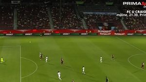 Gol de cascadorii râsului în CFR Cluj - Poli Iași! Cristi Manea a profitat de un moment de „blackout” al apărării adverse! Fostul fotbalist de la FCSB a greșit decisiv | VIDEO