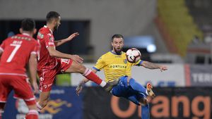 Gabi Enache a așteptat finalul meciului și l-a ironizat pe Vasile Miriuță: "Am vorbit cu el și i-am spus asta"