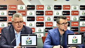 Decizia Guvernului amenință viitorul Superligii! LPF a declanșat un plan de urgență, după anunțul care sperie patronii din România: „Nu poți să ne faci asta!” | EXCLUSIV