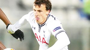 Chiricheș, la primul trofeu câștigat la Tottenham! Fanii i-au făcut o surpriză uriașă