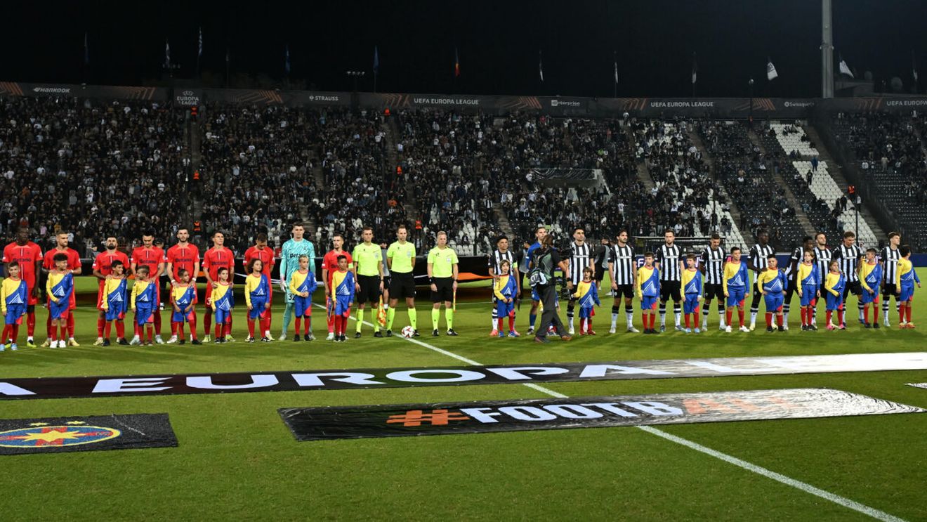 Cum au fost surprinşi Alexandru Tudor şi Ionuț Luțu, oamenii de încredere pe care Gigi Becali îi plăteşte cu mii de euro lunar, la meciul PAOK - FCSB