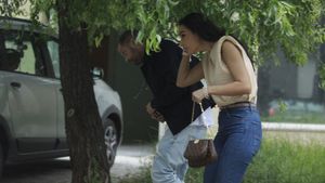 Superba soție a lui Cristi Pulhac, o nouă apariție de senzație! Cum a fost surprins fostul jucător al lui Dinamo | FOTO EXCLUSIV