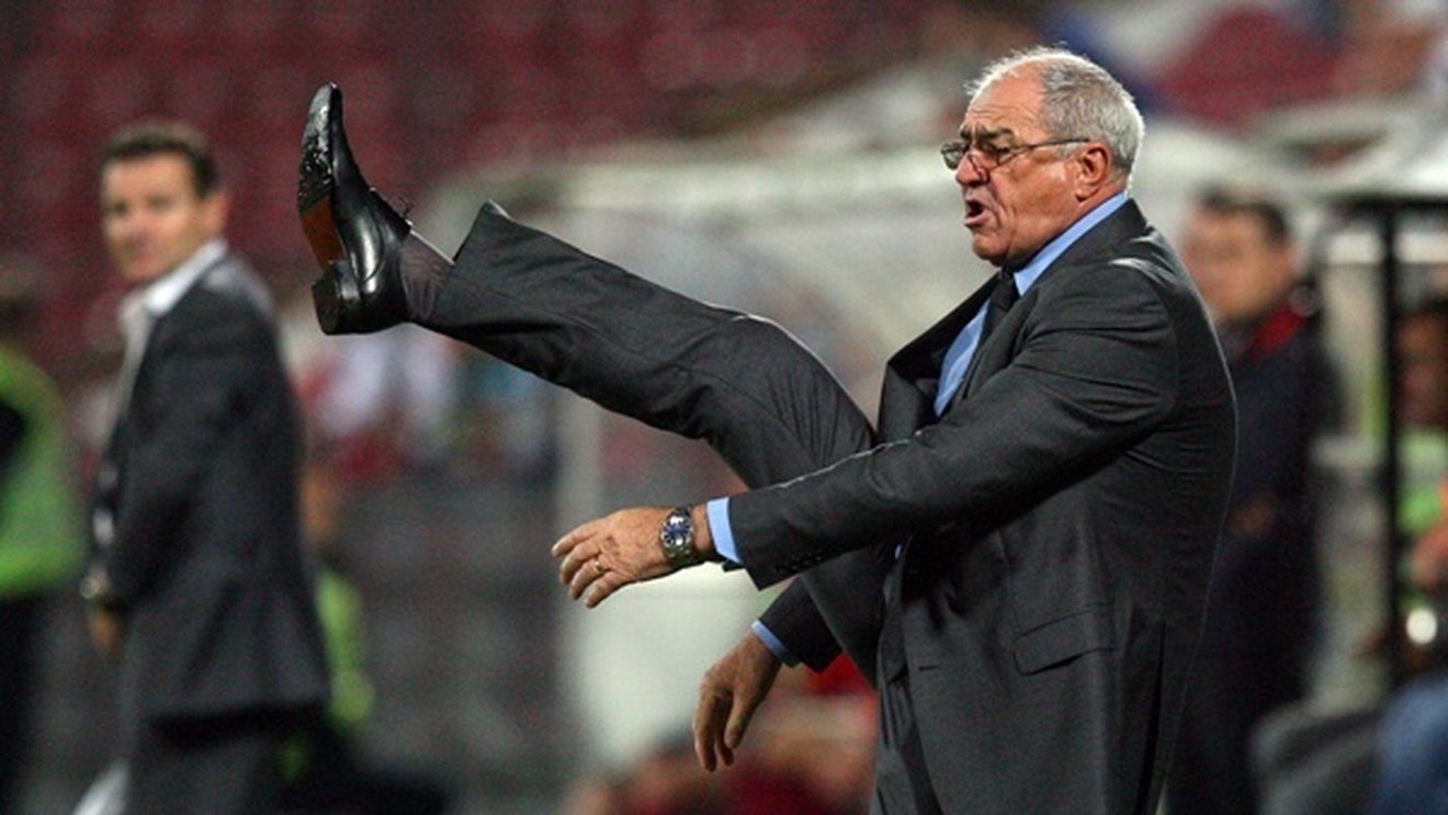 Reacția lui Hizo după ce Becali a anunțat că vrea 3 jucători de la Vaslui:** "S-a întâlnit hoțul cu prostul? Noi ce facem, tragem perdeaua?"