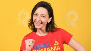 Cum a ajuns Ana Maria Popescu în situația de a nu își putea face măcar un selfie de Revelion | SPECIAL