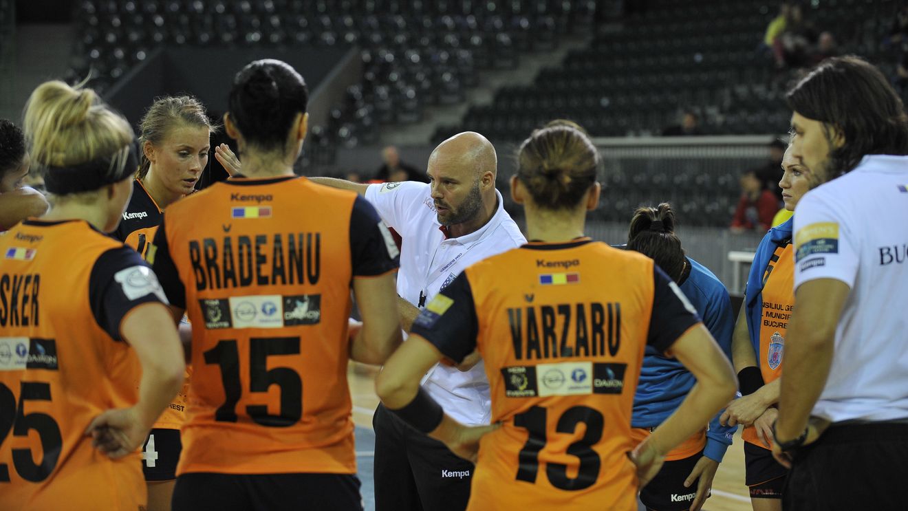 CSM București, sub presiune! Rasmussen: "Oamenii se așteptă să câștigăm, dar trebuie să se uite în istoria Ligii Campionilor și să vadă cum au fost construite echipele mari. Niciuna nu a câștigat Liga într-un an"