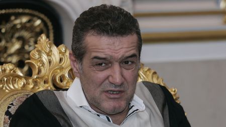 Becali: "Nu mai inteleg nimic, noroc cu Dumnezeu"
