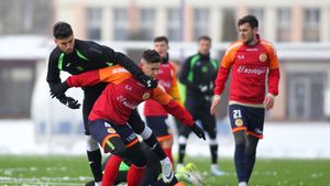 ACS Poli a câștigat un amical jucat cu Ripensia. Grozavu a dat "milităria" jos din pod