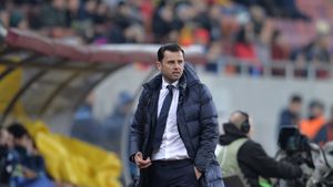 Dică și-a atacat rivalii: "Cei de la CFR au obiectiv titlul în trei ani, dar văd că acum încearcă să obțină puncte în plus prin orice mijloace". Ce a spus despre Dan Petrescu