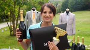 Corina Ungureanu iubește golful. Fosta mare gimnastă și-a etalat precizia și echilibrul la a unsprezecea ediție a Cupei Academiei de Golf „Demis Papillon". Cine a fost marea câștigătoare