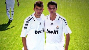O echipă din Liga 2 testează un spaniol fost junior la Real Madrid. La argentinianul format de Independiente a renunțat