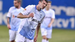 Valentin Mihăilă poate să ia titlul pentru „ratarea campionatului” încă din prima etapă. „Perla” Craiovei a trimis în portar din doi metri | VIDEO