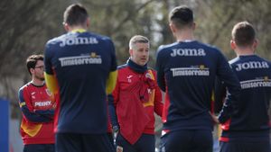 Naționala României, fără șase jucători la meciul din Israel! Mario Camora n-a făcut nici el deplasarea. Ce probleme are Alexandru Maxim