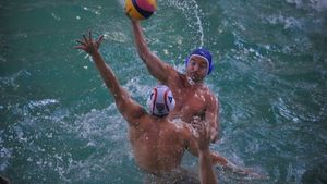 Dinamo - Steaua 10-5, "câinii" sprintează spre argint