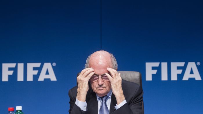 Blatter,către Infatino: "În timp ce lumea îți spune cuvinte frumoase, prietenii vor deveni mai puțini"