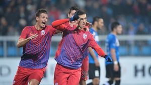 "Sunt sigur că putem ajunge în grupele Ligii. Sper să nu conteze absența lui Becali" Gardoș, despre visul unui transfer 'afară'