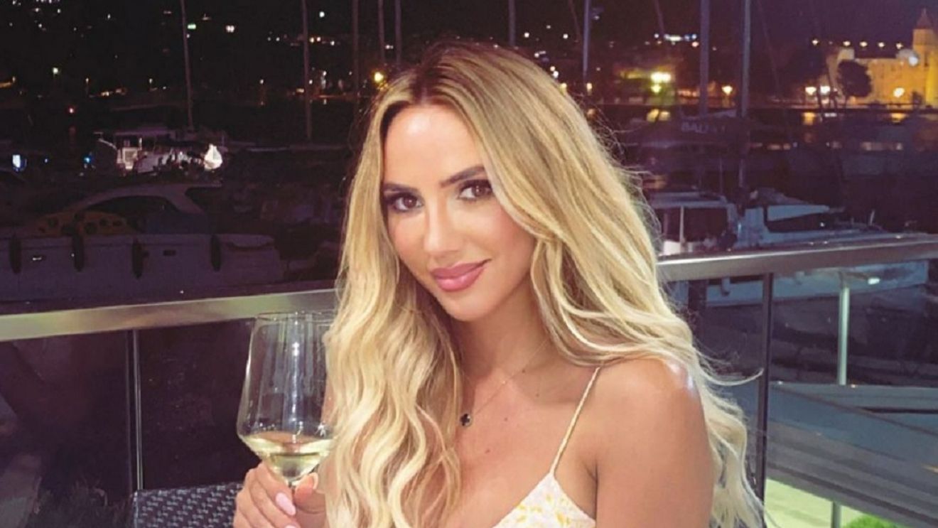 Ea este considerată cea mai sexy mamă a unui fotbalist din întreaga lume. La 40 de ani, femeia arată mai bine ca multe tinere de 20 de ani. GALERIE FOTO