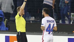 "E o prostie mai mare decât el!" VIDEO | Enache, făcut praf după eliminarea stupidă: "Nu ai voie să faci așa ceva"