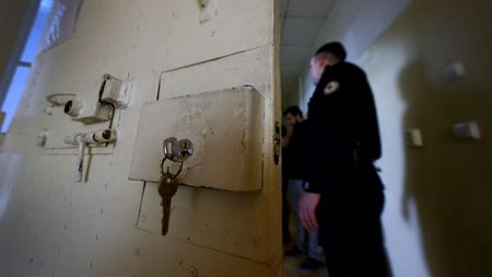 Un antrenor al unei echipe de fotbal din România va intra la închisoare! Era eliberat condiționat și a comis un nou gest necontrolat