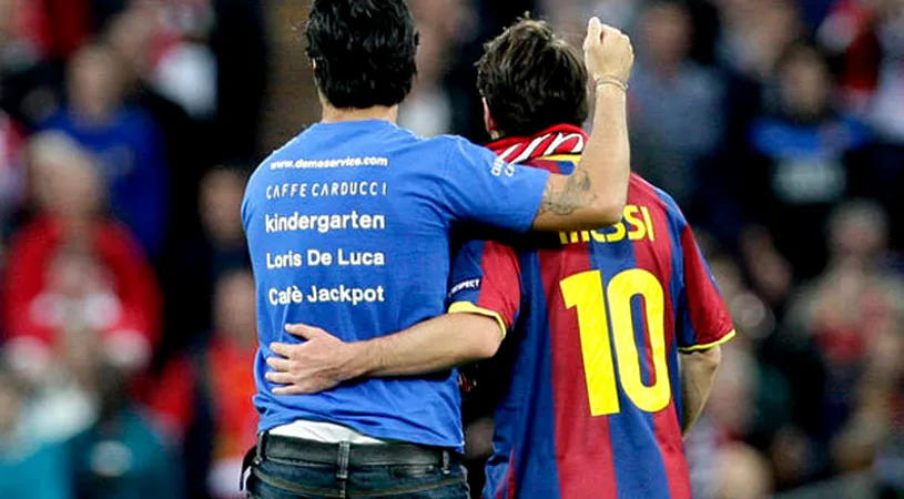 SUPER FOTO** A riscat să nu mai intre vreodată pe un stadion englez doar pentru a sta lângă Messi! 