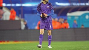 Șocant: Stanca, bătut în plină stradă!** Portarul Stelei a fost și amenințat cu cuțitul, dar n-a depus plângere la Poliție. Incidentul are urmări grave pentru cariera sa