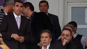 Milionarul care a ajuns falit a fost păcălit chiar de oamenii săi: „Îi luau banii și s-au găsit apoi la Casa de Valori Pitești 54.000 de euro într-un cont”