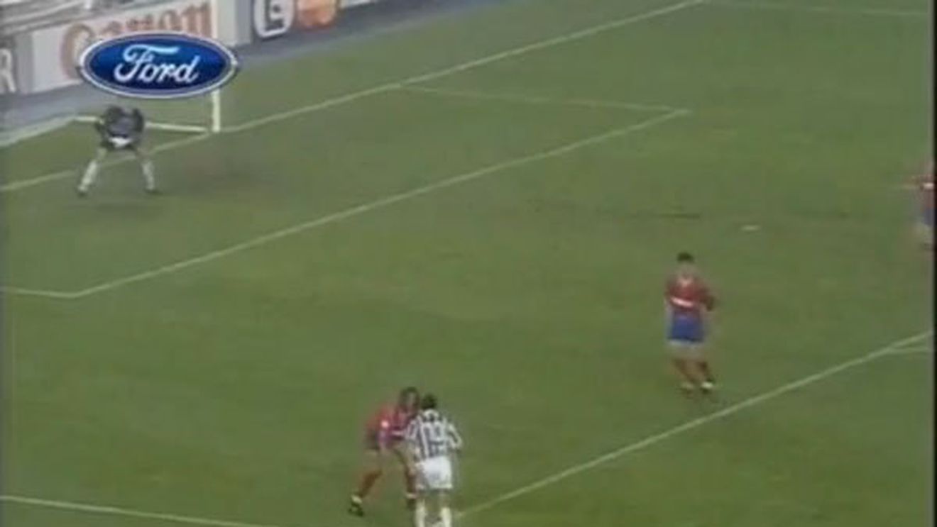 VIDEO** După 17 ani Del Piero a repetat execuția care l-a ridiculizat pe Stelea! Vezi supergolul din Juve - Roma 3-0