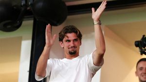 Grecii l-au primit ca pe un erou pe Răzvan Marin: „Idolatrizat de la prima apariție”