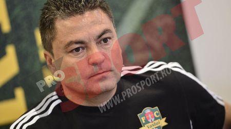 Ilie Stan, prezentat oficial la Vaslui: "Dacă vom face niște transferuri bune, putem să ne batem chiar la campionat"