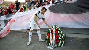 Budescu e generos: "Mă simt fotbalist când joc în fața galeriei lui Dinamo". Ce zice despre plecarea la Ludogoreț și cât îi fuge mintea la națională