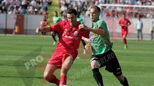 Imaginea etapei în Liga 1! FOTO EXCLUSIV - Locuri la "VIP": de unde au ales să vadă partida cu CFR cele mai sexy fane din Botoșani