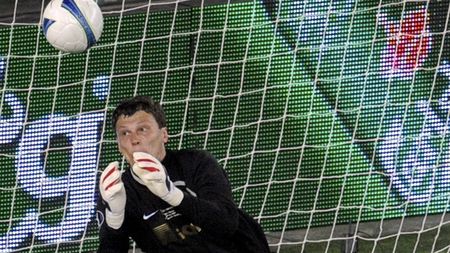 Arsenal îl lasă pe Lucescu fără portar! Pyatov, dorit de Wenger