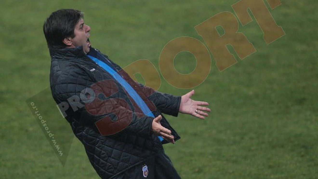 Lăcătuș: "Moș Nicolae a fost darnic! Acum ar fi excelentă o calificare în primăvara europeană"