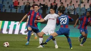 "Când faci multe mutări, vor fi mereu probleme cu jucătorii"** Îi privește de sus, dar se teme de revenirea lor: singurul atu al Stelei în lupta cu Dinamo și Rapid