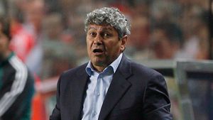 Lucescu: "De ce să mă întorc în țară? Să fiu înjurat și scuipat?"