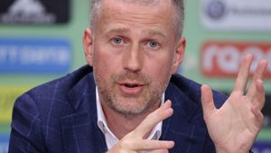 Edi Iordănescu a pornit fiesta după titlul câștigat cu CFR Cluj! Ce spune despre plecarea de la campioana României: „Atunci veți afla dacă mai rămân aici”