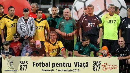 FOTO Hagi și Generația de Aur au făcut spectacol la "Fotbal pentru viață"!