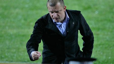 Prima reacție după numirea lui Dorinel: "Suntem furioși!" Suporterii, nervoși că fostul antrenor nu și-a prelungit contractul