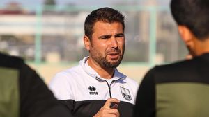 Adrian Mutu e făcut praf de fostul jucător de la Neftchi Baku! „S-au lămurit de ce poate”