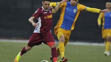Fotbal în noroi! Petrolul - CFR Cluj 1-0. Stoichiță obține prima victorie la Ploiești, după un meci jucat în condiții "extreme"