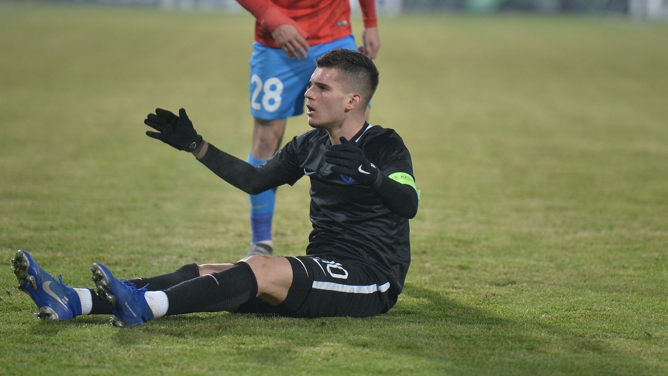 La picioarele lui Dică! Trei motive pentru care antrenorul FCSB-ului a ieșit câștigător din duelul cu Gică Hagi