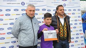 Nepotul lui Ilie Bărbulescu, campion la Cupa Hagi și premiat chiar de bunicul lui, fostul fundaș al Stelei 
