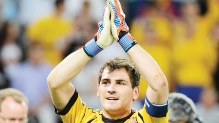Laude din partea lui Buffon: "Pentru faptul că a acceptat să fie rezervă, Casillas este un om și mai mare"