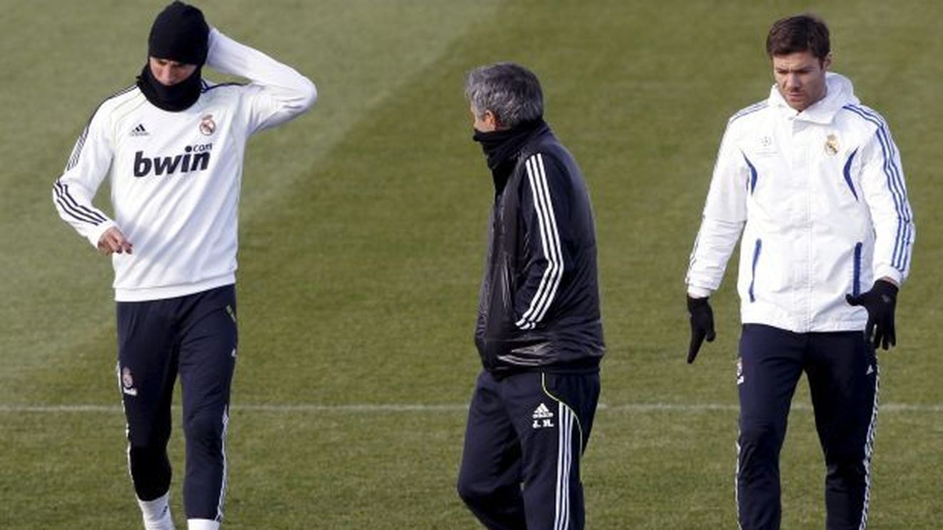 Mou, în război cu încă un "galactic"?** De ce îl amenință cu banca pe al doilea căpitan al Realului