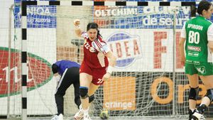 "Pas de la Adina și Oana înscrie! Goooooooool!"