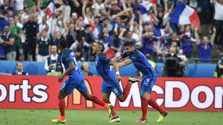 Doar așa puteam fi doborâți! Franța - România 2-1. Geniul lui Payet anulează 89 de minute excelente, dar nu avem ce să ne reproșăm. Jucăm cu Elveția, pe 15 iunie, al doilea meci al grupei