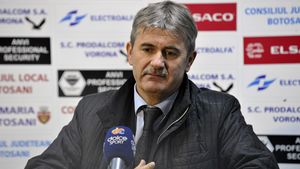 Valeriu Iftime: "Steaua se distrează, nu vedeți? Când te uiți în spate și vezi Craiova și Mediaș nu te apucă râsul?"