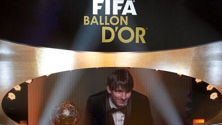 UEFA vrea o "replică" a Balonului de Aur** pentru europeni! Vezi ce spune Michel Platini