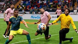 Mutu a fost să joace fotbal la Moscova și a făcut o declarație șocantă: „Toată lumea ar fi interesată de un amical Rusia - România!”