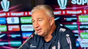Dan Petrescu știe cum și-a recâștigat CFR Cluj forma bună: „Se pare că revenirea mea pe bancă a purtat noroc”. Ce așteptări are de la meciul cu Sivasspor