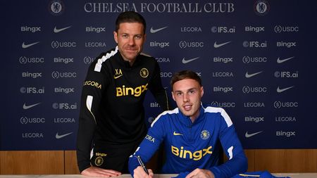 Cole Palmer a semnat cu Chelsea până în 2034! Ce salariu va avea